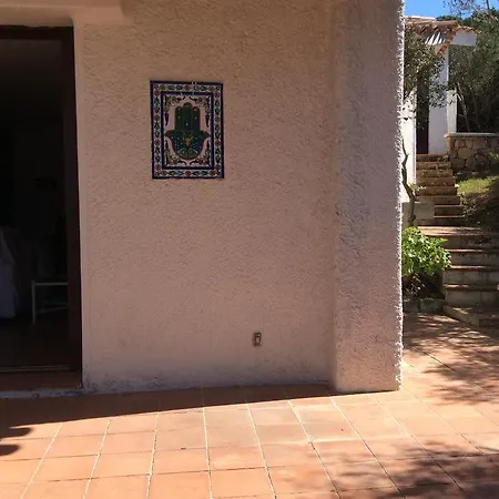 Titus - Portobello Villa