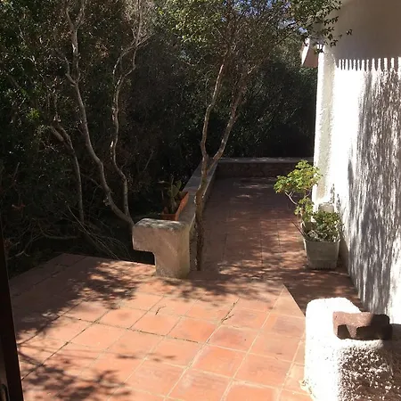 Titus - Portobello Villa *